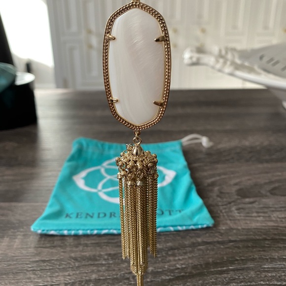 Kendra Scott Rayne Necklace Gold Ivory Pearl - Picture 3 of 4